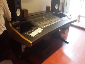 【專業(yè)定制錄音棚家具音頻控制桌錄音棚機(jī)柜音頻桌錄音桌音頻工作臺(tái)編曲工作桌】-