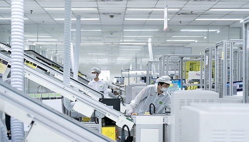 工人敲幾下電腦就能完成操作,聯(lián)想合肥產(chǎn)業(yè)基地兩條智慧生產(chǎn)線投產(chǎn)